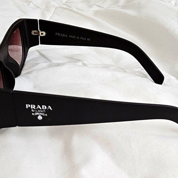 Prada Black Sunglasses - Picture 1 of 5